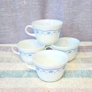 PYREX Floral Teacup Set